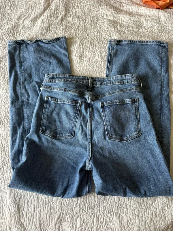 Old Navy jeans - Image 3