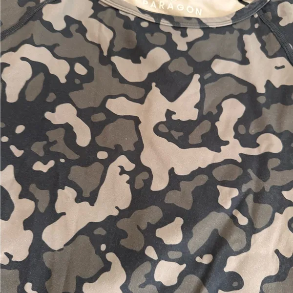Paragon Fitwear Gray Camo Crop Active Top Size S - Image 2