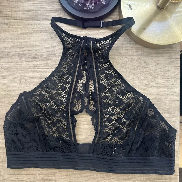 Victorias Secret Very Sexy High Neck Keyhole black Bralette size small NWT - Image 4