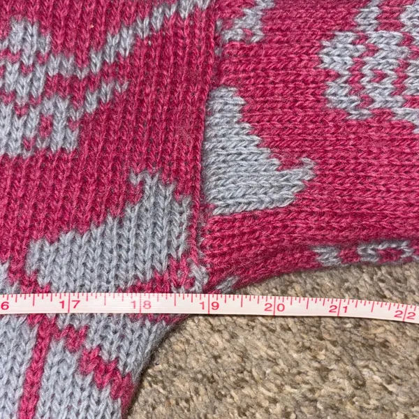 Vintage Woolrich Pink and Gray Floral Turtleneck Sweater - Image 8
