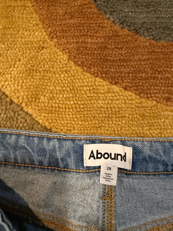 Abound Denim Jean Skirt High Waisted Frayed Hem Size 28 Waist - Image 2