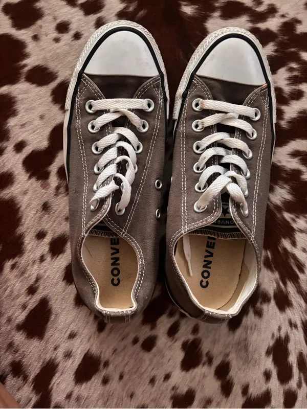 Classic‎ Low-Top Converse Sneakers - Gray - Image 5