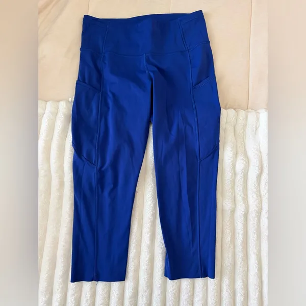 Lululemon Cropped Leggings - Image 4