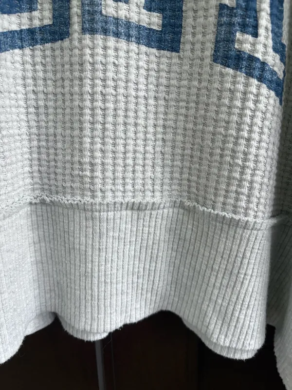 Like New Aerie Big Hug Waffle Knit L.A. Graphic Top Grey Oversized Small - Image 4