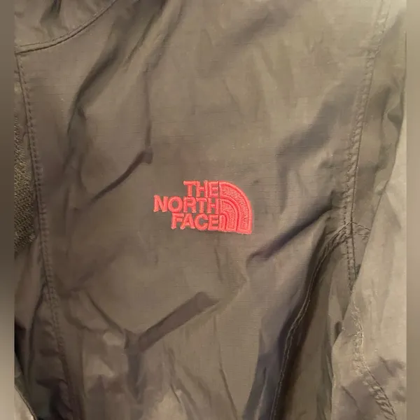 The North Face women’s rain jacket Pink and Black - Image 5