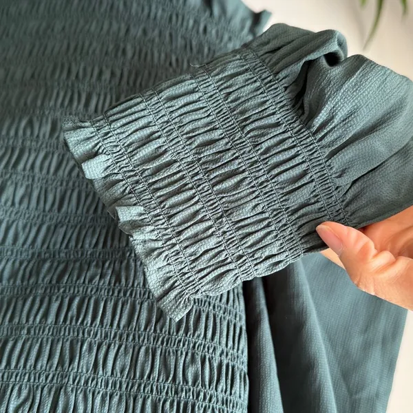 Madewell Dark Green Smocked Blouse Size XL Long Sleeve Casual Top - Image 4