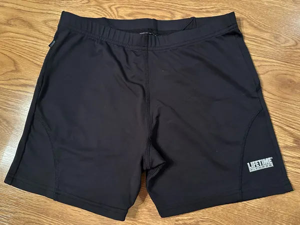 Lifetime black bike shorts size large - Image 2
