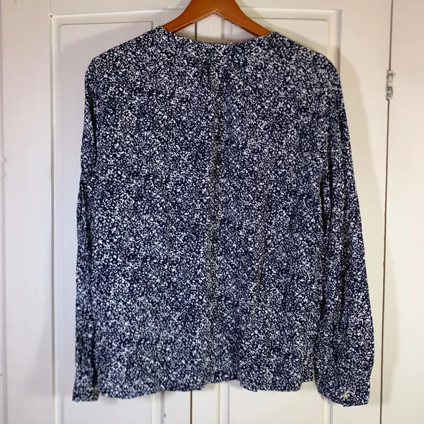 GAP Womens Navy Blue Floral V-Neck Long Sleeve Rayon Blouse Top L Flowy - Image 11