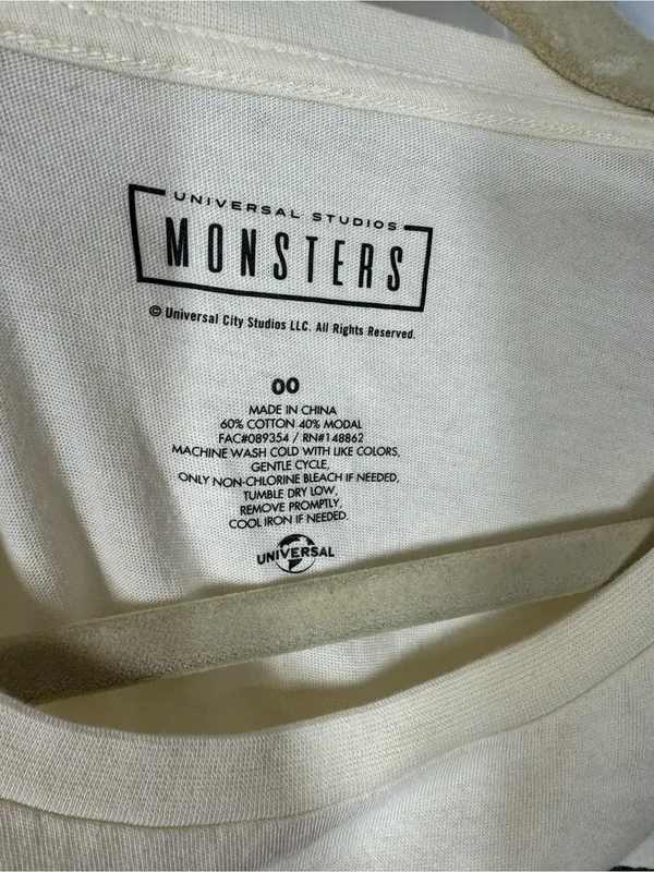 Torrid universal studios monsters Frankenstein Graphic Tee size 00 medium/large - Image 2