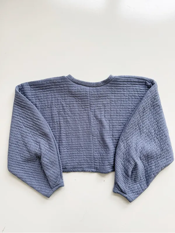 Zara Quilted Cropped Sweatshirt Size Medium - Image 9