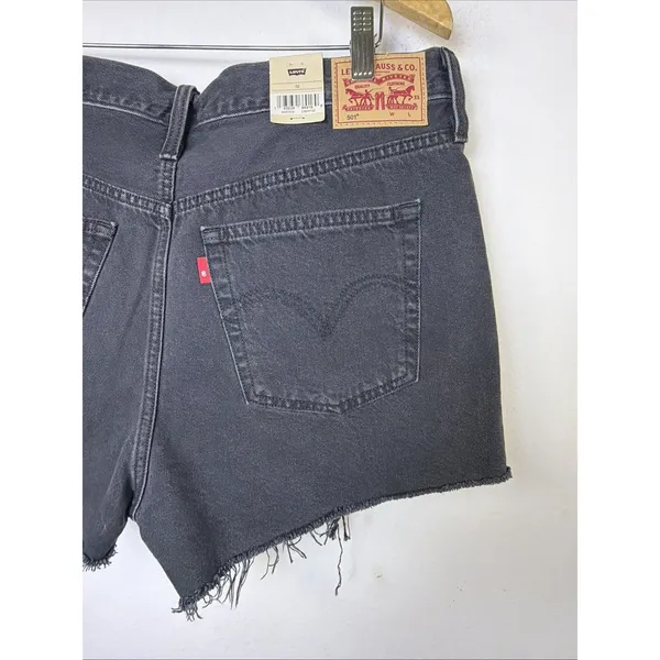 NWT Levi's 501 Women Size 32 (14) Black 100% Cotton Denim 2" Cutoff Shorts - Image 6