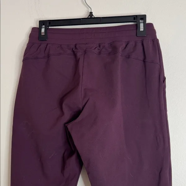 ZYIA Active Unwind Drawstring Tapered Joggers with pockets in Plum, size S - Image 5