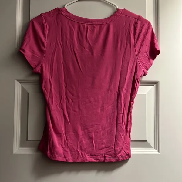 Vibrant pink ribbed Tee - Image 2
