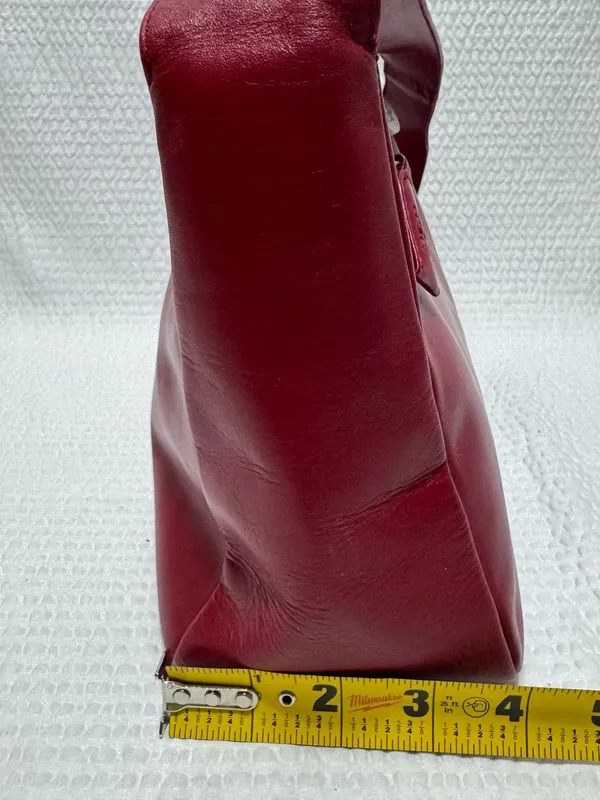 The Sak red leather shoulder bag zip closure, detachable strap interior pockets - Image 10