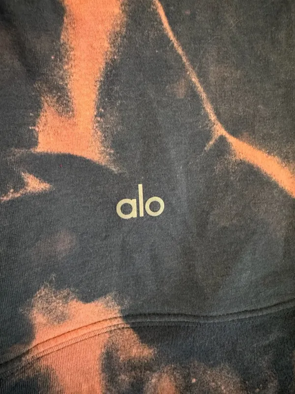 Alo Yoga Cropped Sweatshirt Size XS with CUSTOM Bleach Tie Dye Pullover - Image 6