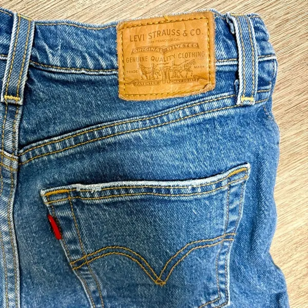Levis Button Fly Denim Shorts I2 - Image 7