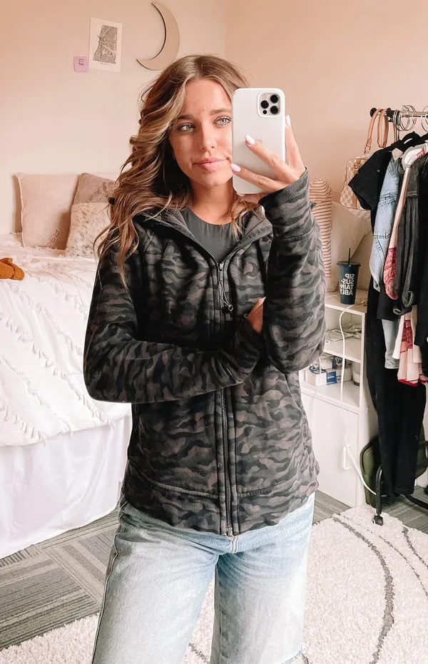 Lululemon Dark Camo Zip Up Hoodie!! - Image 10