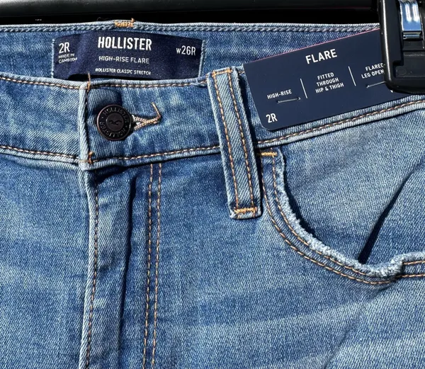 Hollister Jeans - Image 3