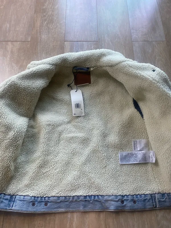 Levi’s Waterless Ex Boyfriend Trucker Denim Jacket Sherpa S NEW - Image 5
