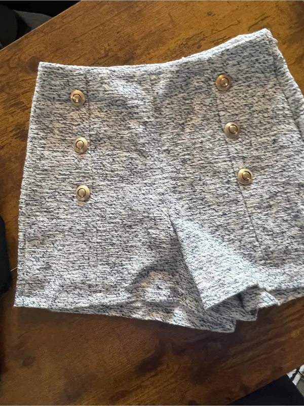 Zara Women’s Blue Textured Sailor Shorts - Image 4