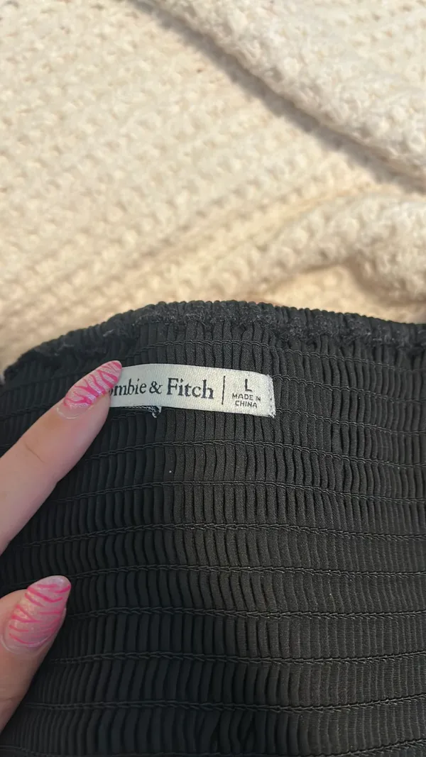 Abercrombie Emerson Blouse Satin Smocked Black - Image 5