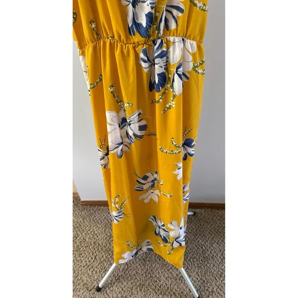 Women's Yellow floral midi spaghetti strap dress size Medium‎ - Image 6