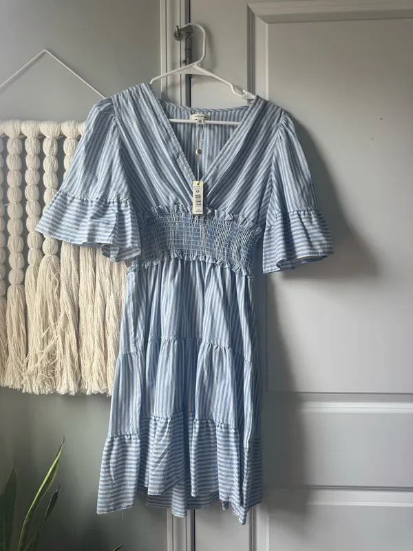 NWT MAX STUDIO XS Mini dress blue white stripe cinched waist flutter sleeves - Image 2