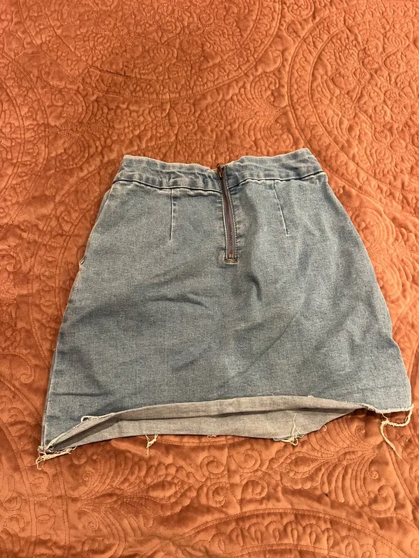 Forever 21 Light Blue Denim Mini Skirt with Raw Hem - Image 2