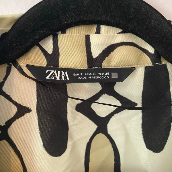 ZARA Tan Black Button Down Long Sleeve Shirt Geometric Print Women's size Small - Image 3
