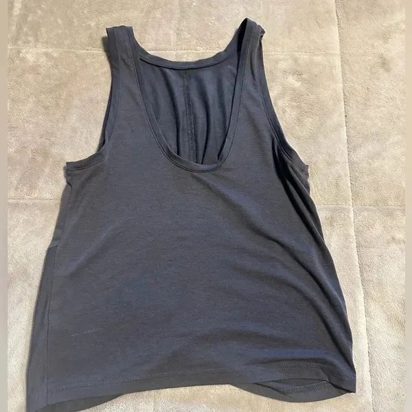 Athleta Tank Top Women’s Size Small Gray Knot Detail - Image 4