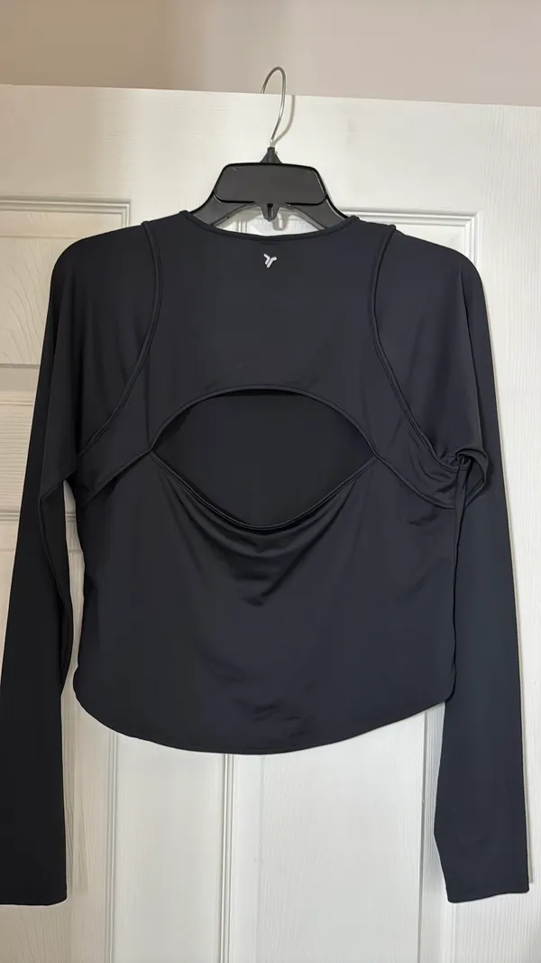 Old Navy Athletic Long Sleeve Top - Image 2