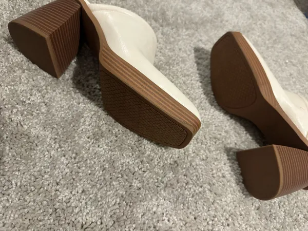 Crown & Ivy Mules - Image 4
