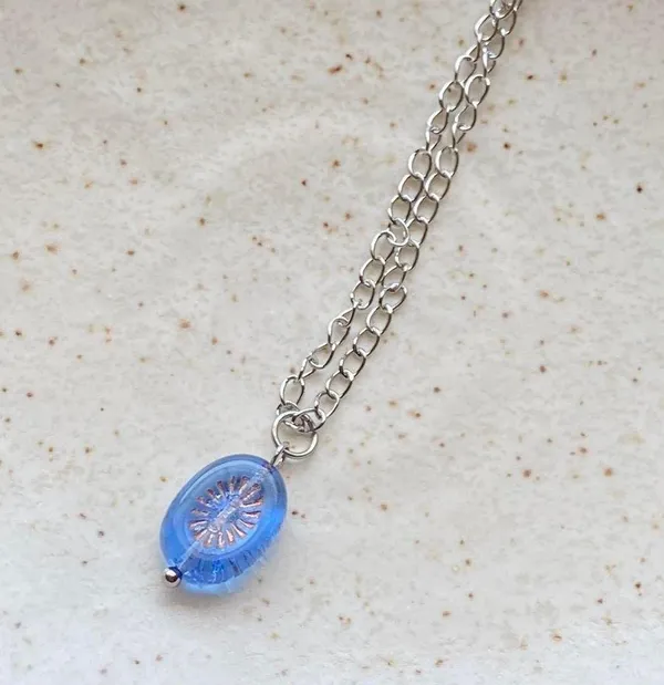 Handmade retro vintage chic whimsical style quality Czech glass bead simple necklace🩵 - Image 4