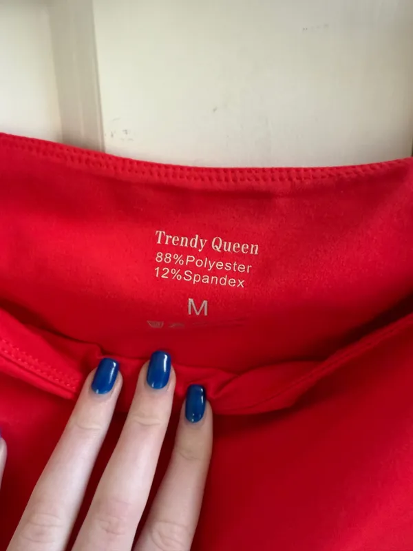 Red off the shoulder top Size M - Image 3