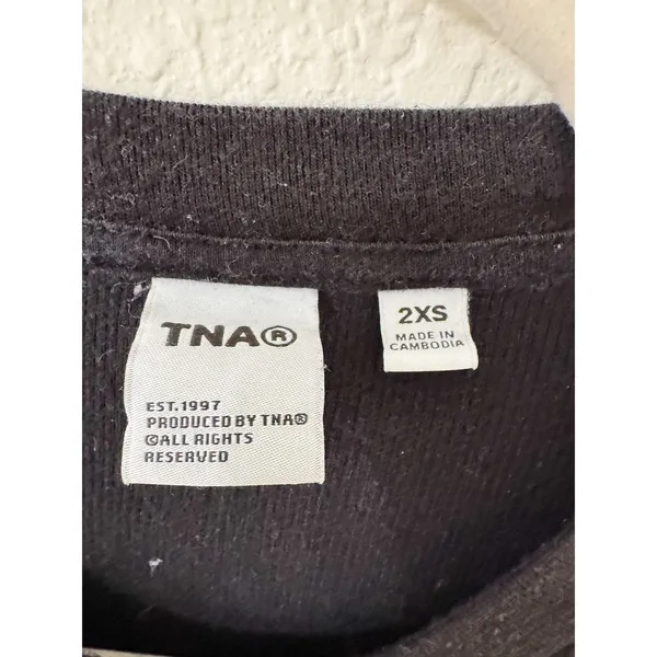 Aritzia TNA Ribbed Cropped Baby Tee Black Short Sleeve Fitted Top 2XS - Image 5