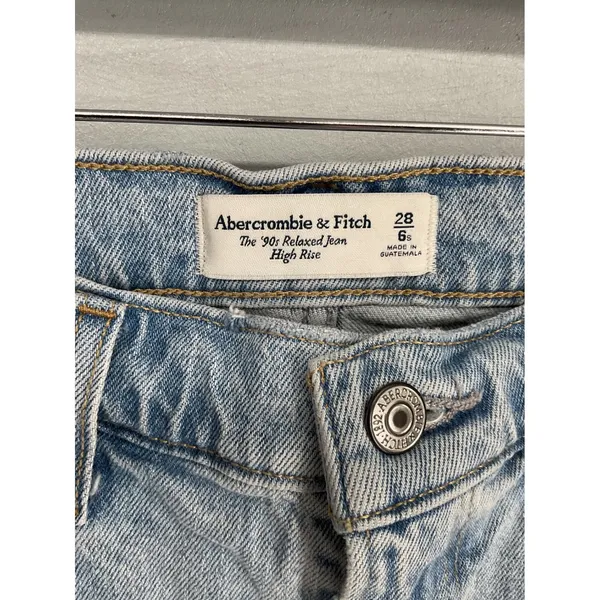 Abercrombie & Fitch Womens The 90s Relaxed Jean High Rise Light Wash 28/6S - Image 5