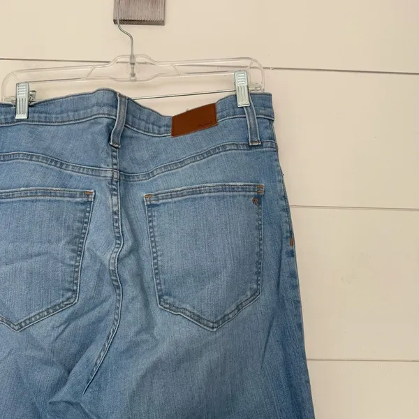 Madewell Women’s 32 9” High Rise Skinny Jeans - Image 3