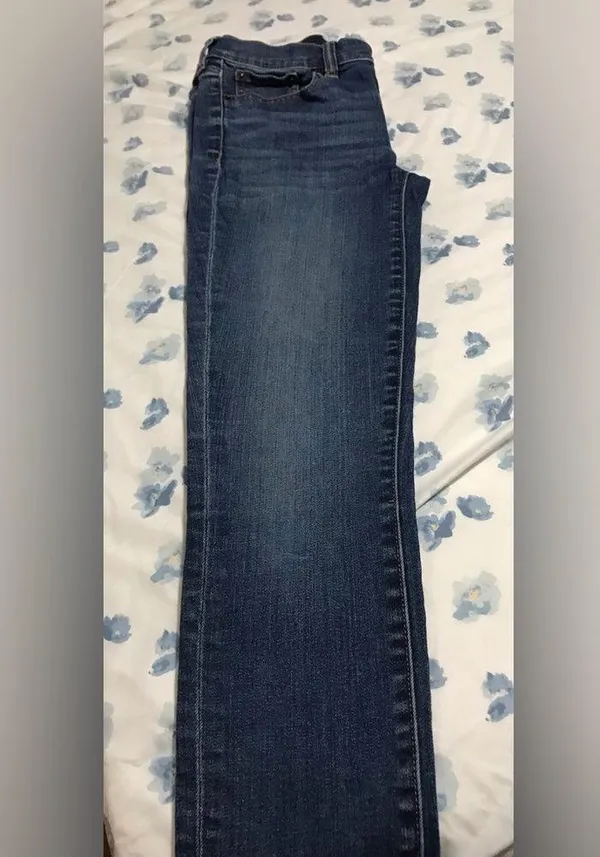 J crew women Skinny Leg Jeans Low Waist size 24/26 True Color Is Pic 10. - Image 5