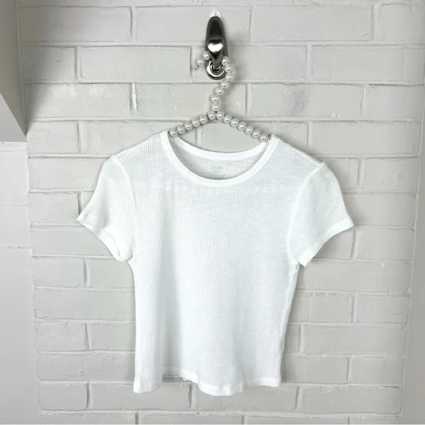 Aerie White Waffle Knit Baby Tee Size XS - Image 2