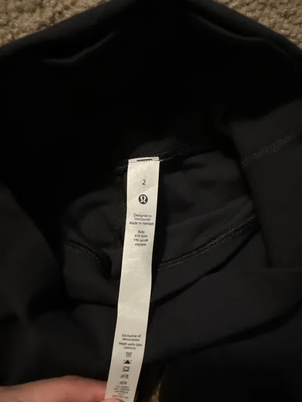 Lululemon Align Shorts Biker - Image 3