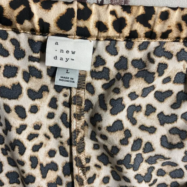 A‎ New Day Leopard Print Wide Leg Lounge Pants Size L - Image 4