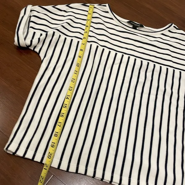 Banana Republic White Black Striped Top - Image 4