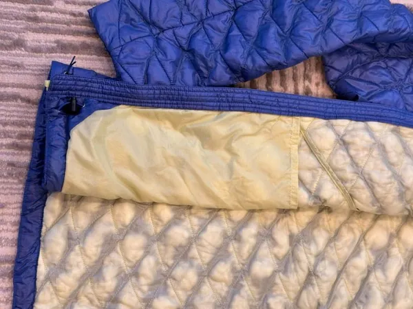 The North Face women's XL blue Thermoball quilted puffer coat MSRP $250. - Image 7