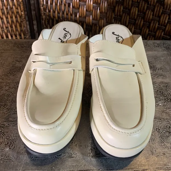 Free People Cream Loafer Slip On Shoes Size 38 - Image 2