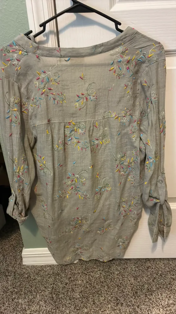 Fig Anthropologie & Flower Embroidered Blouse - Image 6