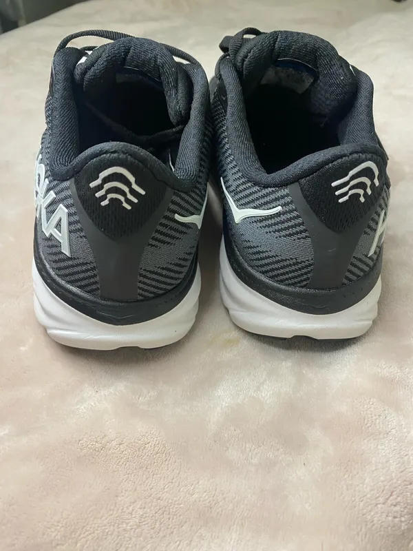 Hoka one one Clifton 9 Mens sneakers shoes size 7 - Image 3