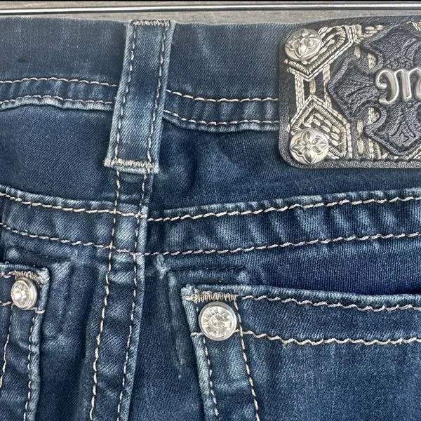 ￼Miss Me‎ Signature Skinny Crop Women’s Size 27 Western Biker Ankle Jeans - Image 10