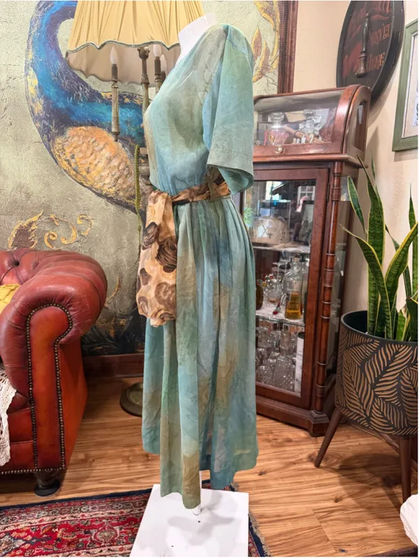 Vintage 80s 90s Bohemian Earthy Green Paisley Midi Dress with Tie Waist S M - Image 4