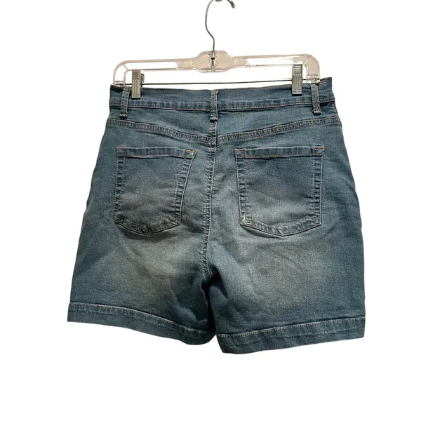 Gloria Vanderbilt Amanda Slimming‎ Denim Shorts Medium Wash Size 6 Jorts Casual - Image 2