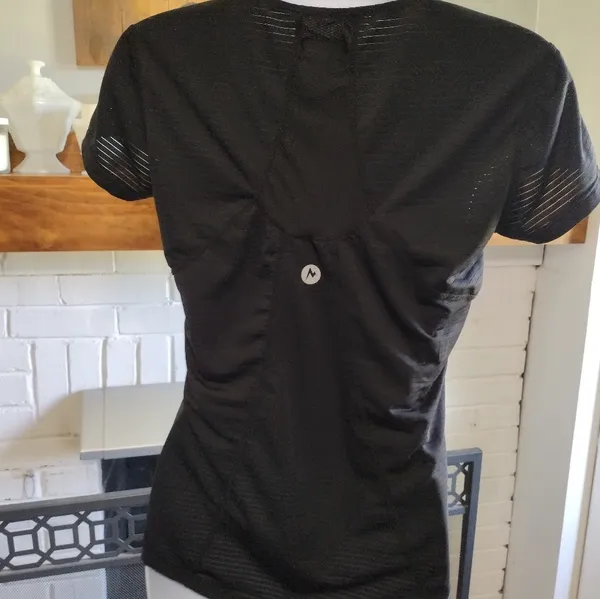 Marmot Aero Short Sleeve Black Running Hiking Activewear Shirt - Image 3